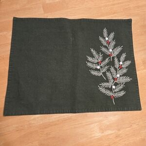 Christmas Cloth Placemat (Green, Holly)